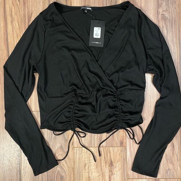 Fashion Nova Ruched And Stunning Ribbed Top Size 1X - Picture 1 of 4
